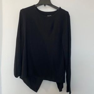 ASKYA women’s black top